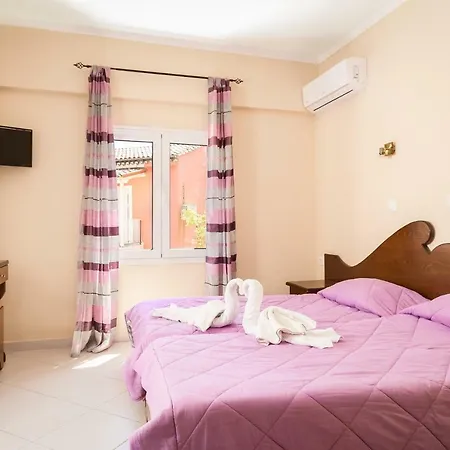 Fouxia And Apartamento Perama (Corfu)