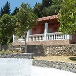 Fouxia And Lägenhet Perama (Corfu)