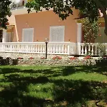 Fouxia And Lägenhet Perama (Corfu)
