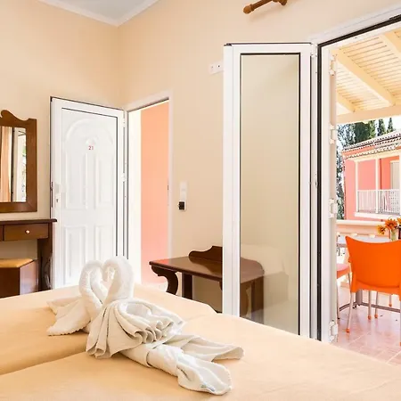 Fouxia And Apartment Perama (Corfu)