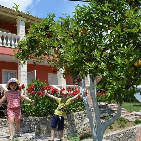 Fouxia And Lejlighed Perama (Corfu)