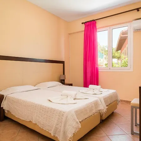 Fouxia And Lejlighed *